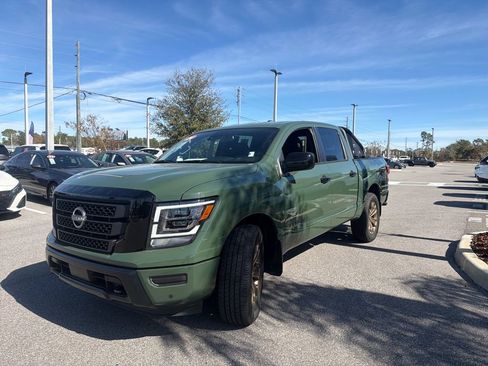 Certified 2024 Nissan Titan SV w/ SV Bronze Edition Package image 3