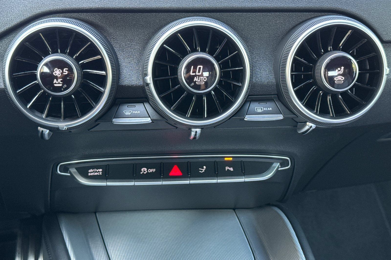 Used 2017 Audi TT 2.0T AWD/4WD image 19
