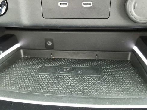 Used 2025 Nissan Rogue SL AWD/4WD image 35