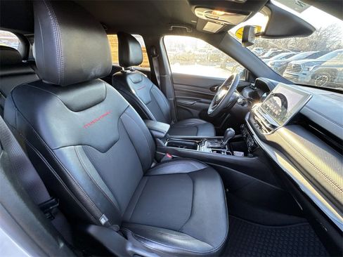 Used 2024 Jeep Compass Trailhawk image 23