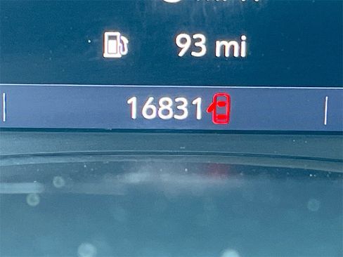 Used 2022 Chevrolet Equinox Premier image 12