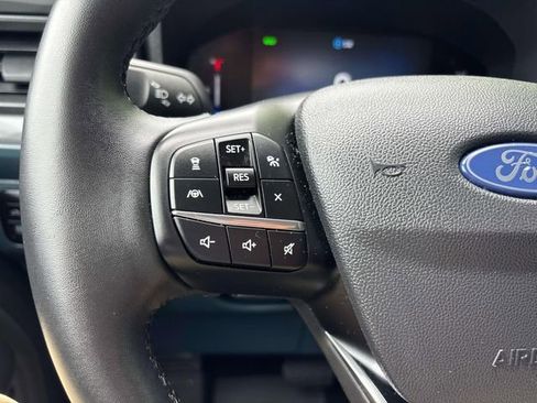 Used 2025 Ford Maverick Lariat w/ Black Appearance Package AWD/4WD image 25