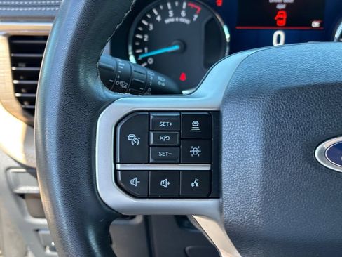 Used 2024 Ford Expedition Limited AWD/4WD image 19