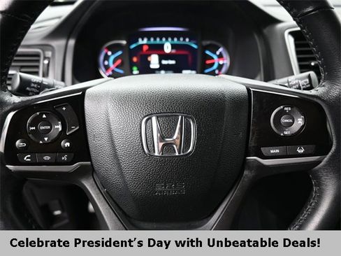 Used 2020 Honda Pilot Touring image 9