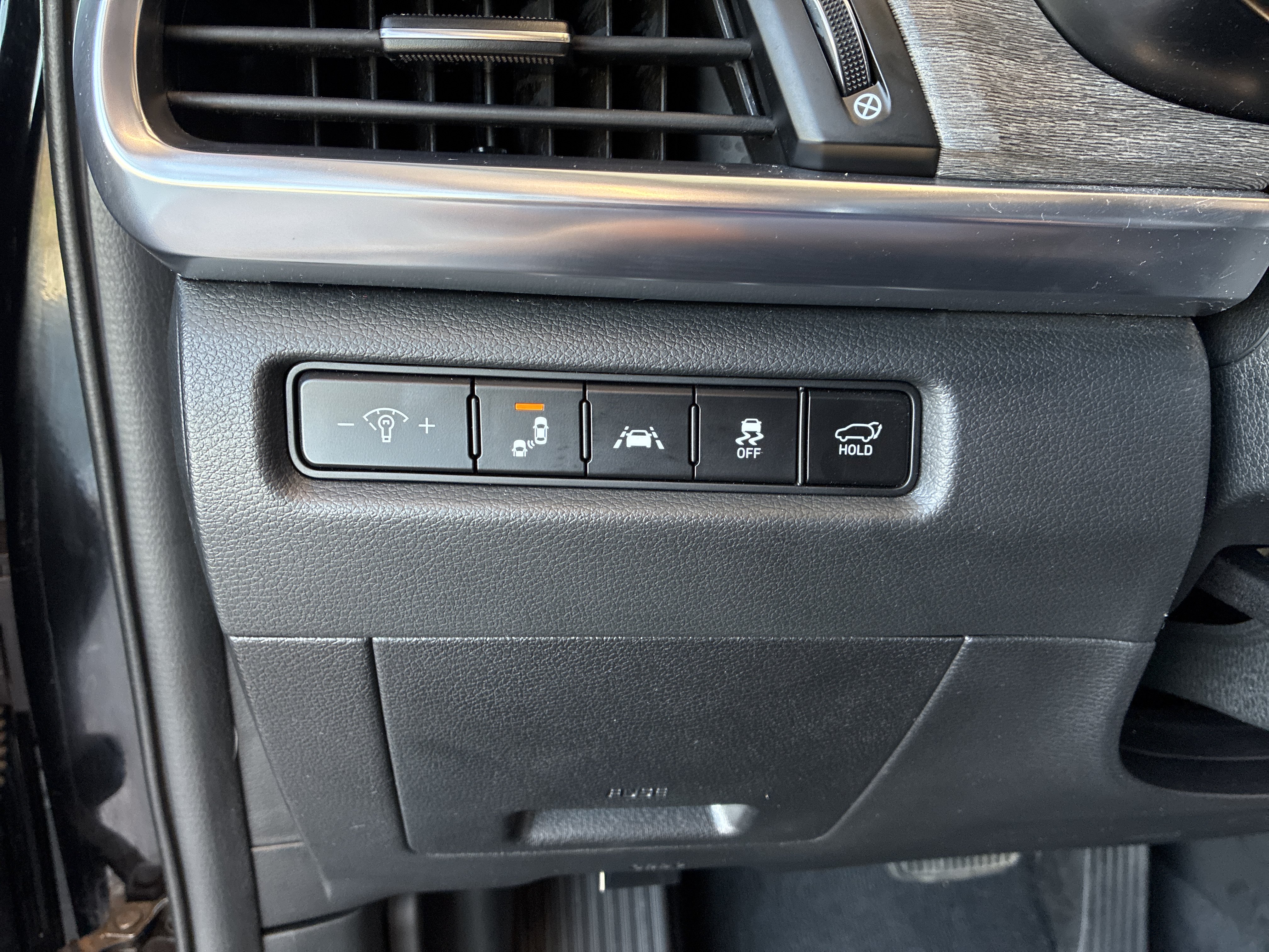 Certified 2022 Kia Telluride EX w/ EX Premium Package AWD/4WD image 20