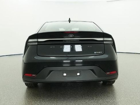 New 2026 Toyota Prius Plug-In Hybrid FWD image 23