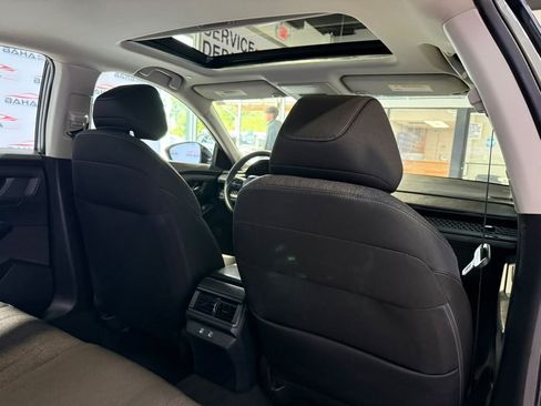 Used 2025 Honda Accord SE image 41