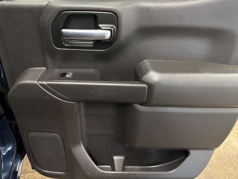 Used 2020 Chevrolet Silverado 1500 Custom Trail Boss w/ Custom Convenience Package AWD/4WD image 23