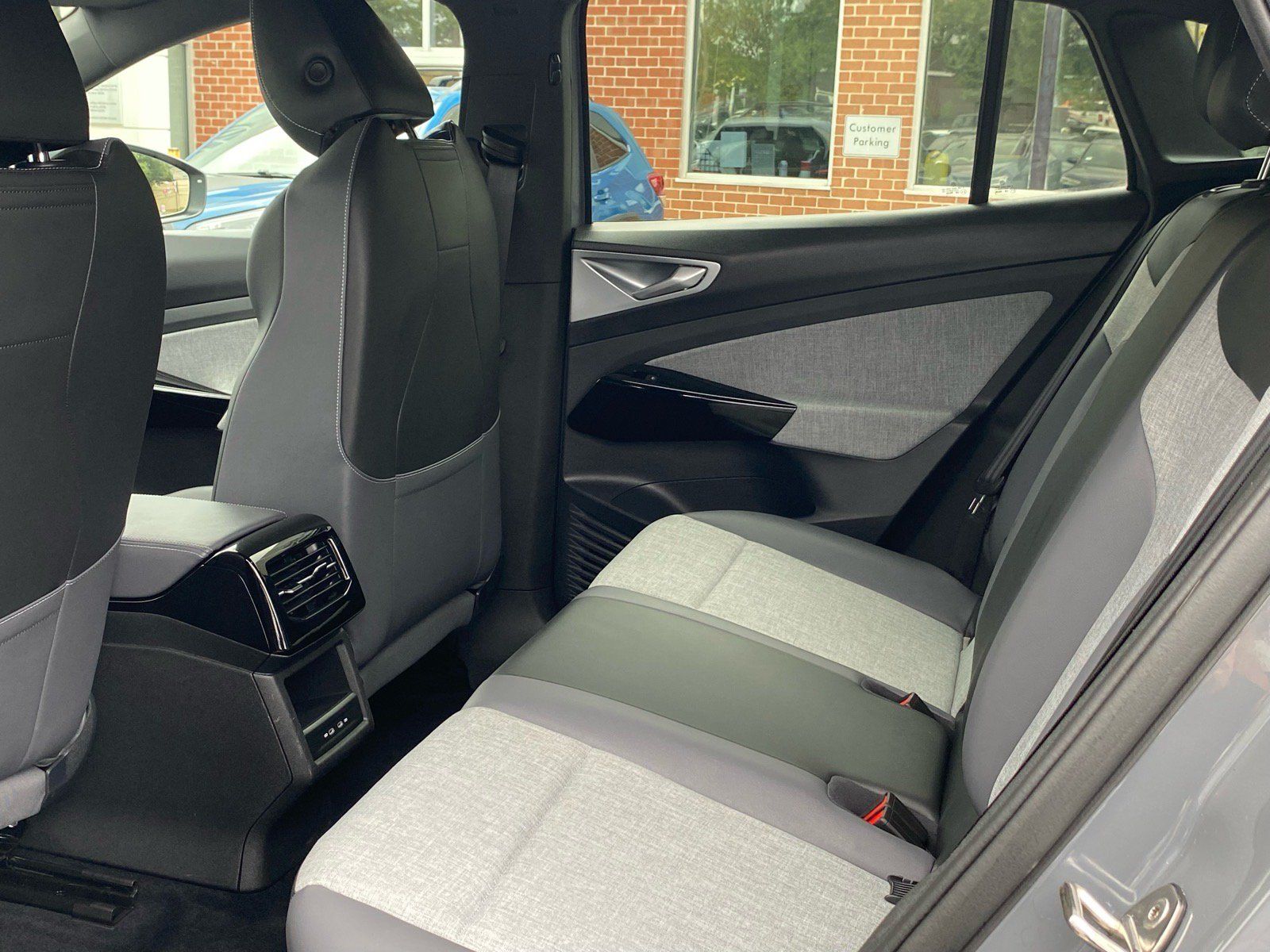 Certified 2023 Volkswagen ID.4 Pro RWD image 19
