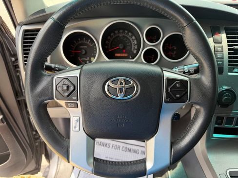 Used 2014 Toyota Sequoia SR5 RWD image 24