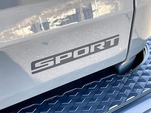 Used 2020 Jeep Gladiator Sport image 34