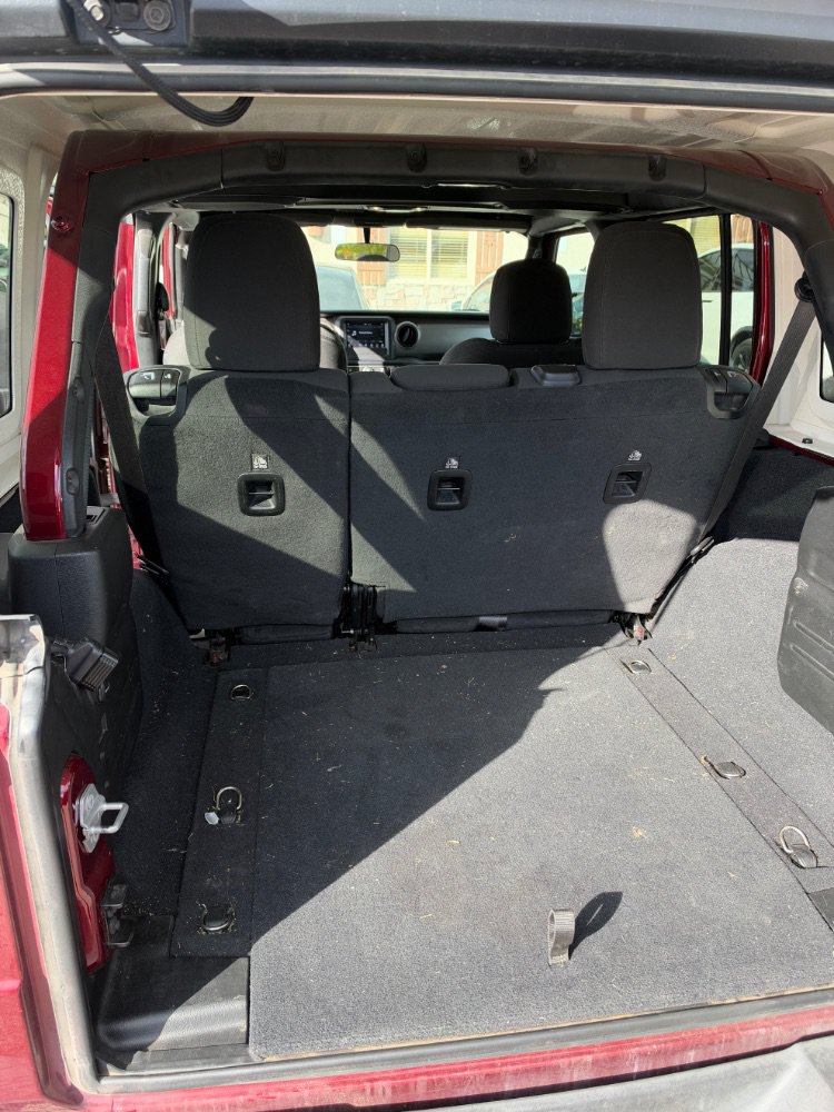 Used 2021 Jeep Wrangler Unlimited Sport AWD/4WD image 13