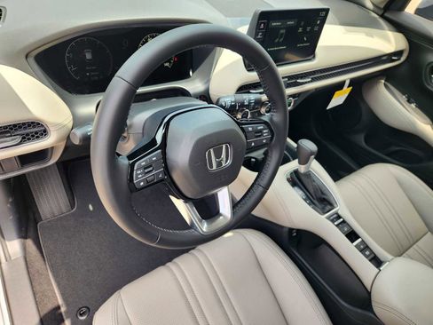 New 2027 Honda HR-V EX-L image 2