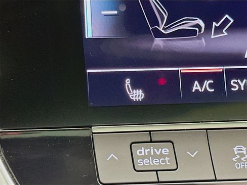 Used 2021 Audi A6 Premium Plus w/ Premium Plus Package image 22