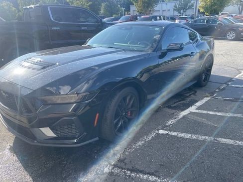 Used 2024 Ford Mustang GT Premium RWD image 1