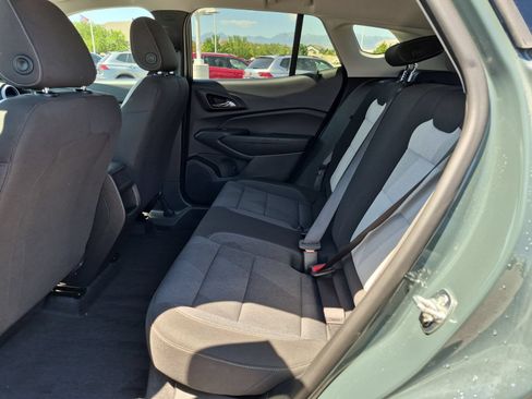 Used 2025 Chevrolet Trax LS w/ LS Convenience Package FWD image 25