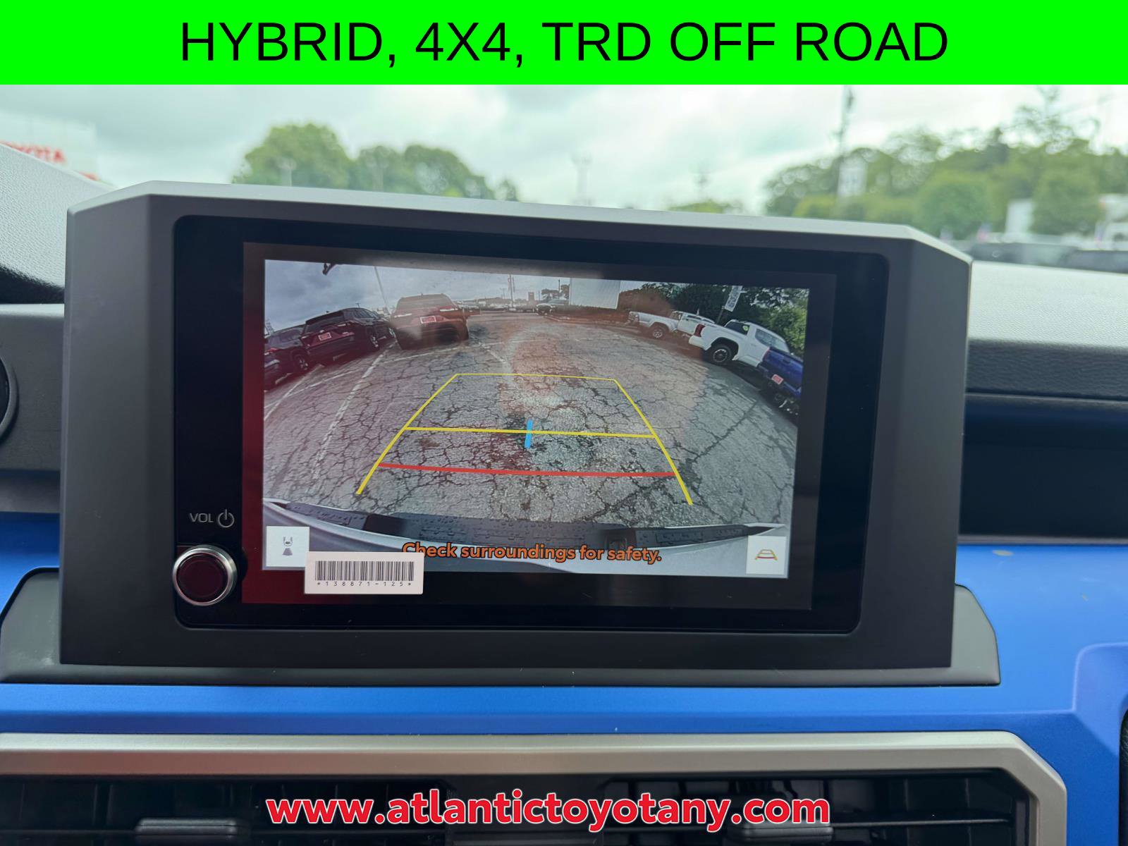 Used 2025 Toyota Tacoma TRD Off-Road AWD/4WD image 25