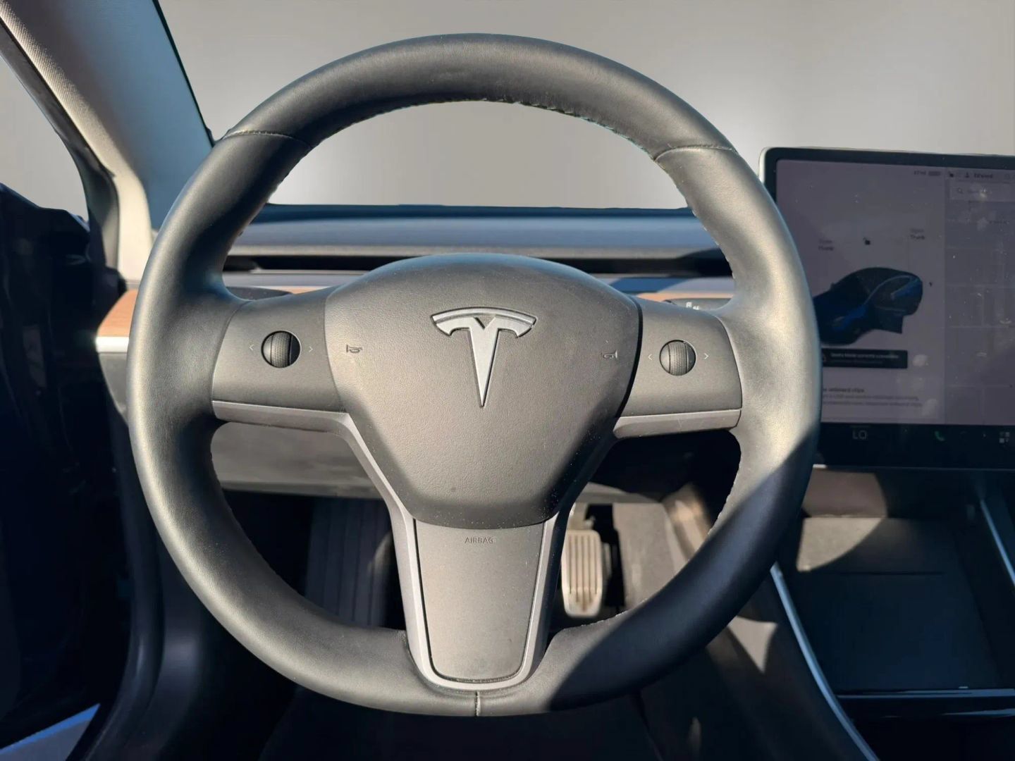 Used 2018 Tesla Model 3 Long Range RWD image 21