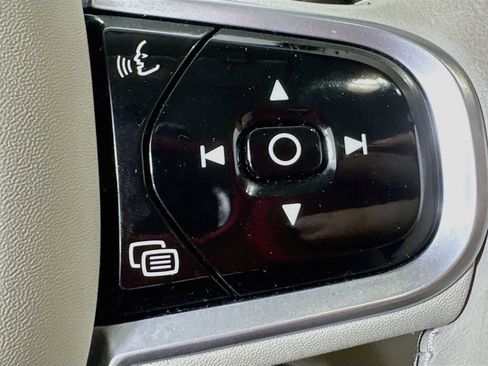 Used 2022 Volvo XC60 B5 Inscription w/ Advanced Package AWD/4WD image 24