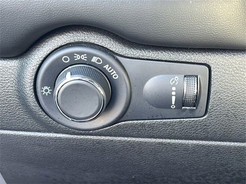 Certified 2024 Dodge Durango GT image 34