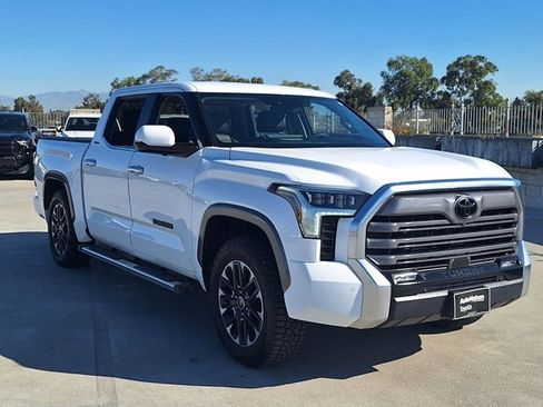 Used 2023 Toyota Tundra Limited image 3