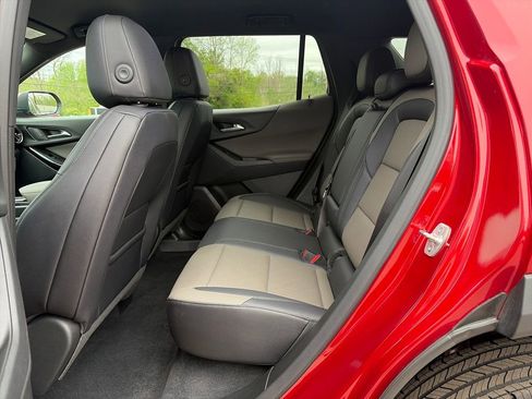 Used 2026 Chevrolet Equinox LT w/ Convenience Package II AWD/4WD image 17