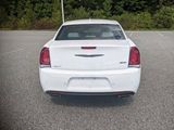 Used 2022 Chrysler 300 Touring L image 5