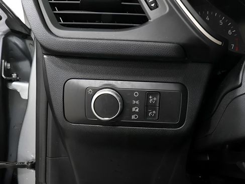 Used 2022 Ford Escape SE image 17