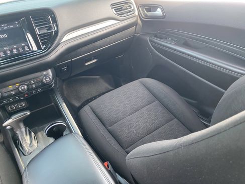 Used 2021 Dodge Durango SXT image 17