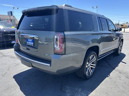 Used 2017 GMC Yukon XL Denali w/ Open Road Package AWD/4WD image 6