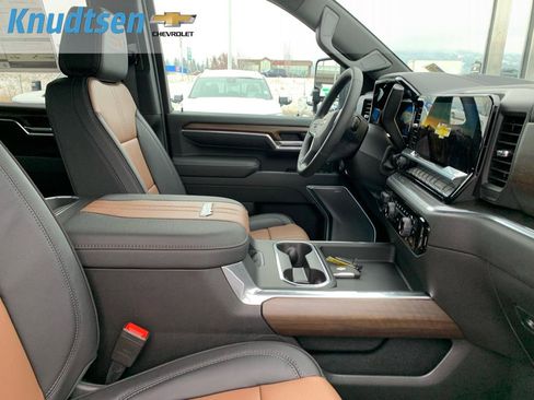 New 2026 Chevrolet Silverado 3500 High Country w/ Technology Package image 18