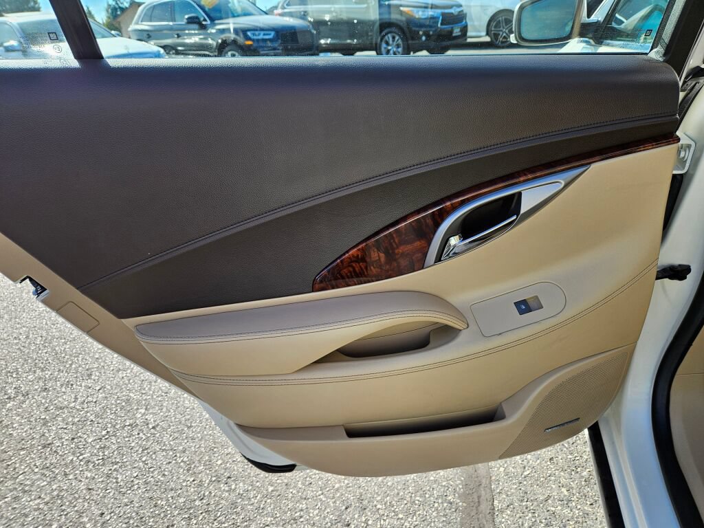 Used 2011 Buick LaCrosse CXS w/ Driver Confidence Package FWD image 13
