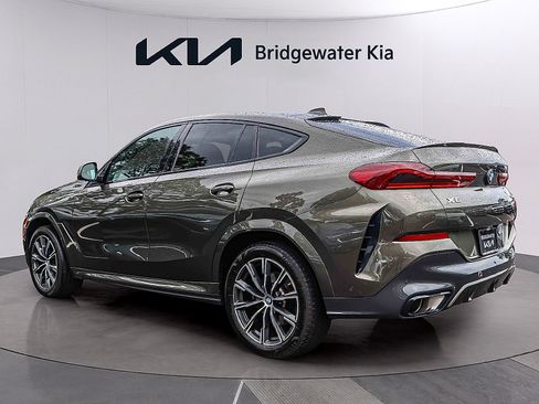Used 2023 BMW X6 xDrive40i w/ M Sport Package AWD/4WD image 4