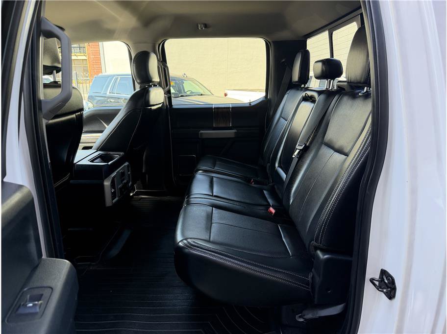 Used 2018 Ford F150 Lariat w/ Equipment Group 502A Luxury AWD/4WD image 11