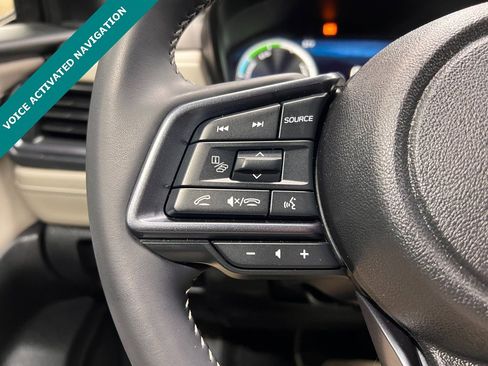Used 2025 Subaru Forester Limited image 15