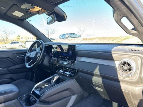 Certified 2024 Chevrolet Colorado LT w/ LT Convenience Package II image 24