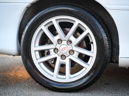 Used 1997 Chevrolet Camaro Z28 image 14