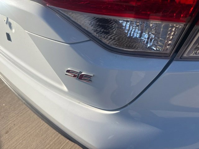 Used 2022 Toyota Corolla SE FWD image 4