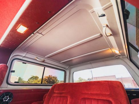 Used 1990 GMC Jimmy 4WD image 34