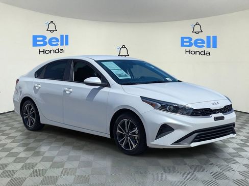 Used 2023 Kia Forte LXS image 6