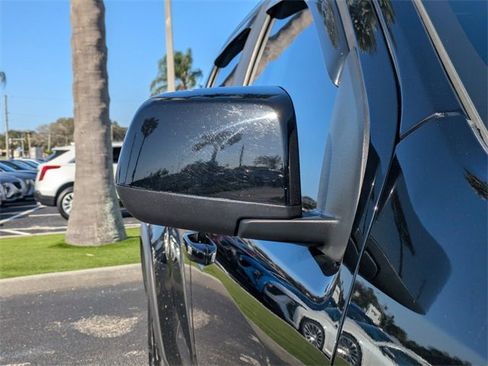 Used 2018 Chevrolet Colorado Z71 image 13