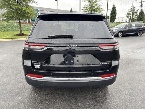 Used 2023 Jeep Grand Cherokee Limited w/ Trailer Tow Prep Group (B) AWD/4WD image 8
