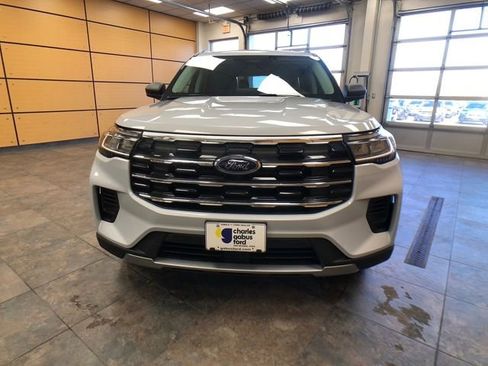 New 2026 Ford Explorer Active image 2