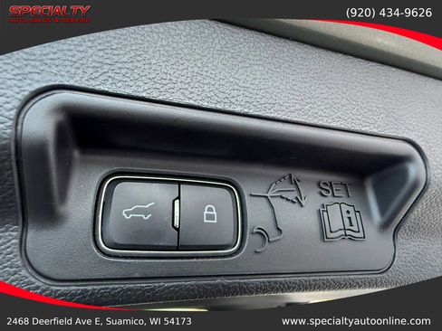 Used 2020 Ford Explorer XLT w/ Equipment Group 202A image 29