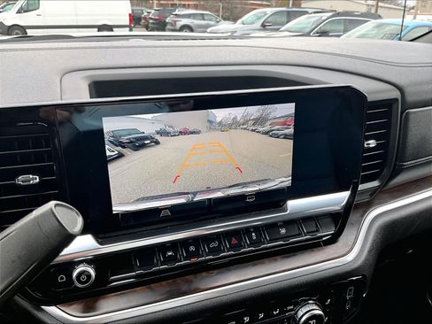 Used 2025 GMC Sierra 1500 SLT image 19