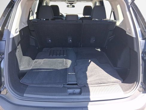 Used 2023 Nissan Rogue S FWD image 25