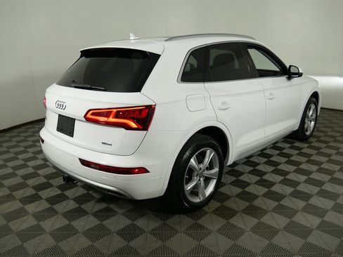 Used 2020 Audi Q5 2.0T Premium Plus AWD/4WD image 3