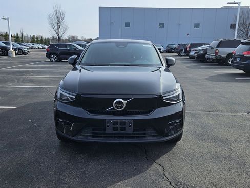 Used 2023 Volvo C40 P8 Recharge Ultimate image 9