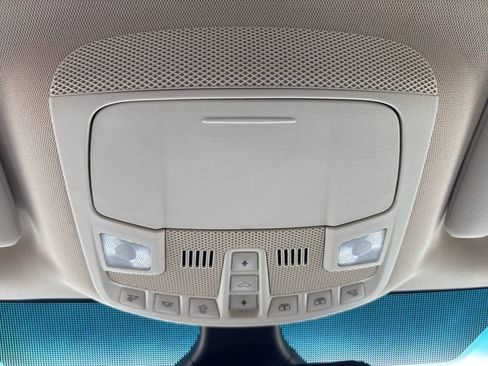 Used 2019 Ford Edge Titanium w/ Equipment Group 301A AWD/4WD image 27