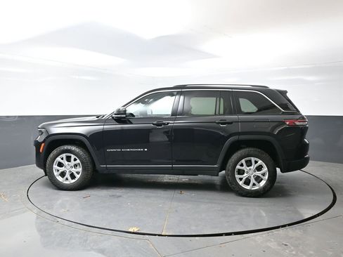 Used 2023 Jeep Grand Cherokee Limited AWD/4WD image 11